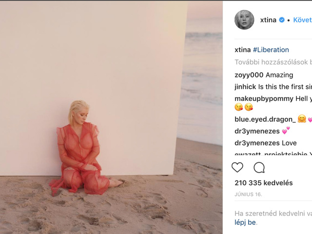 Magyar divattervező ruhájában szerepelt Christina Aguilera