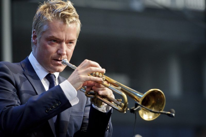 chris-botti-800x532.jpg