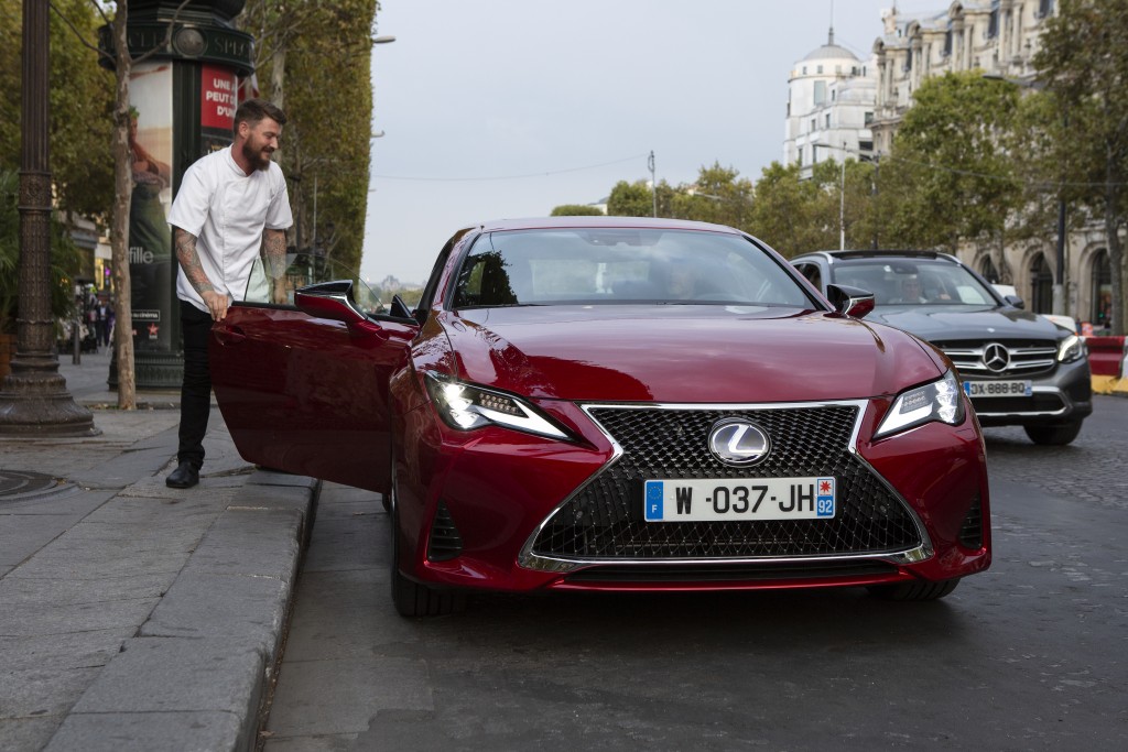 lexus_champs_elysees_18.jpg