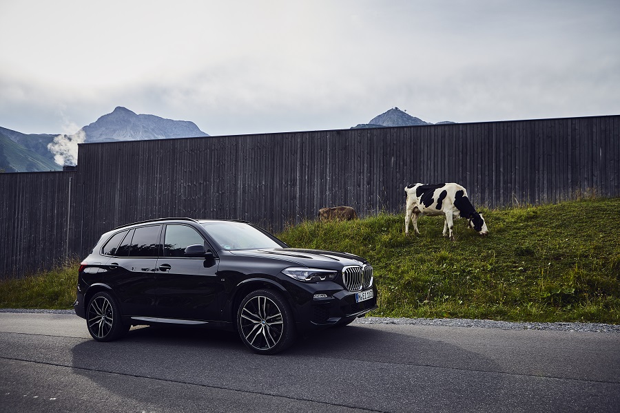 p90364054_highres_the-new-bmw-x5-xdriv.jpg