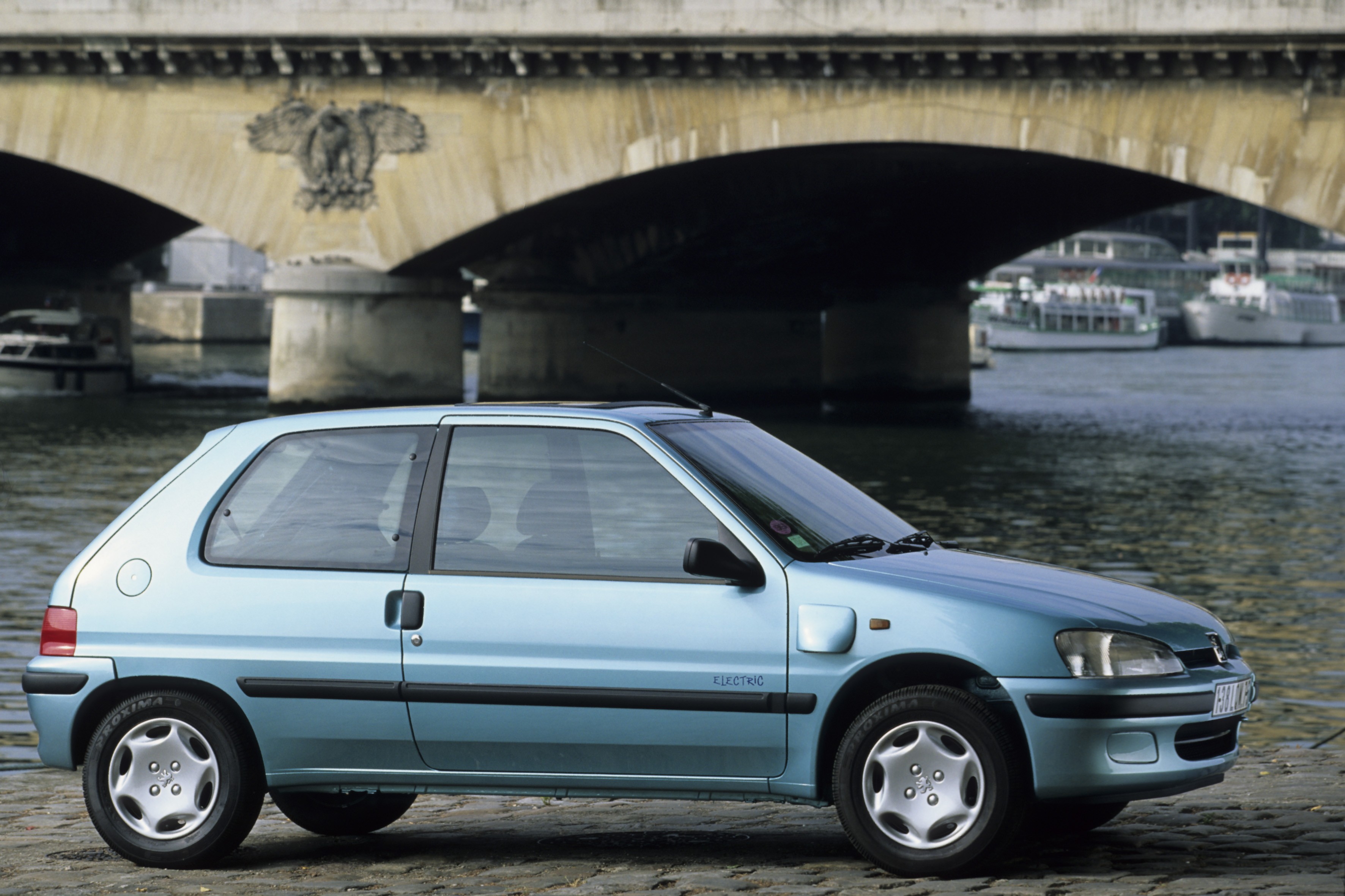 peugeot_106_electric_3-door_1.jpeg