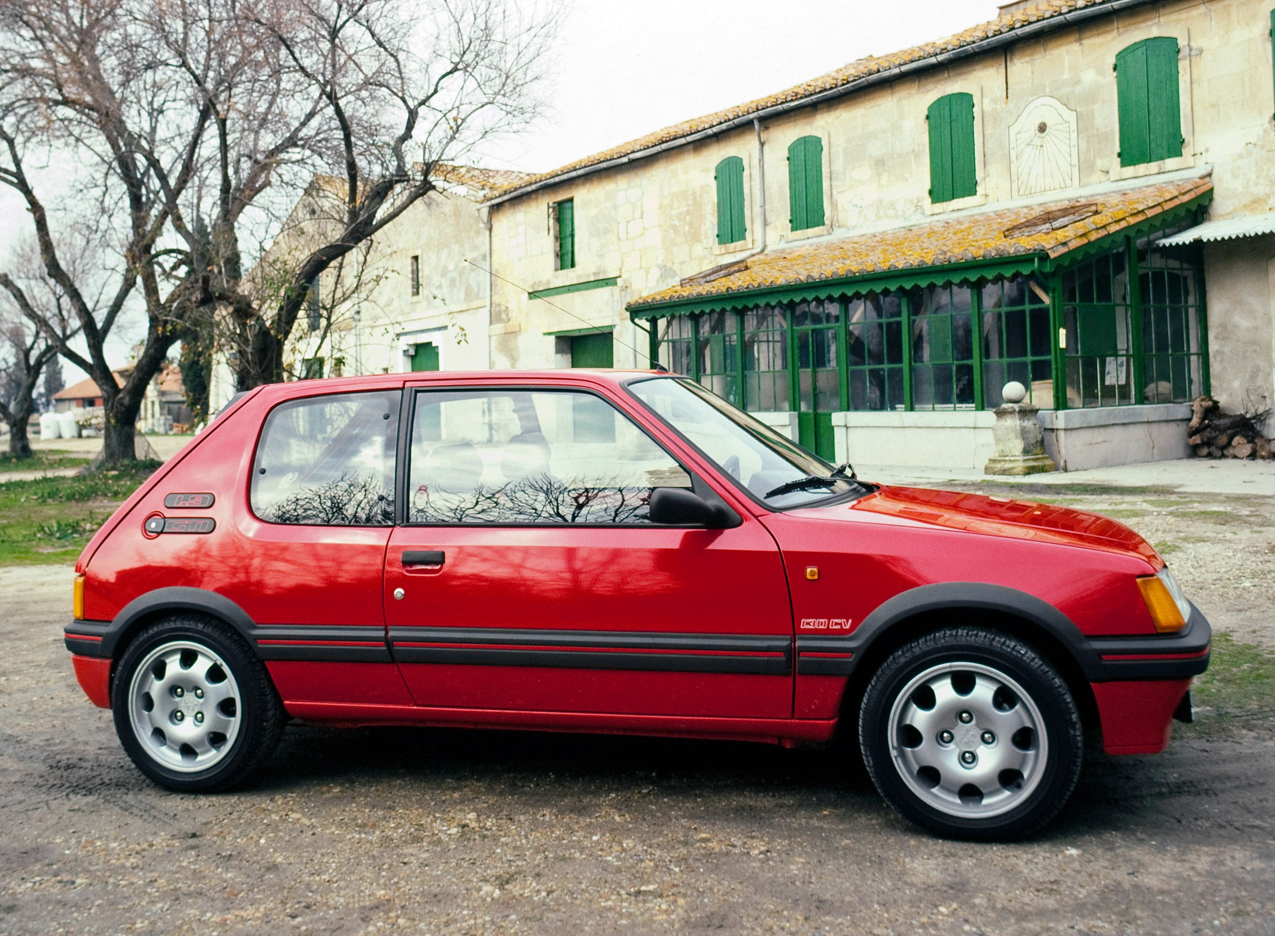 peugeot_205_1_9_gti_8.jpeg