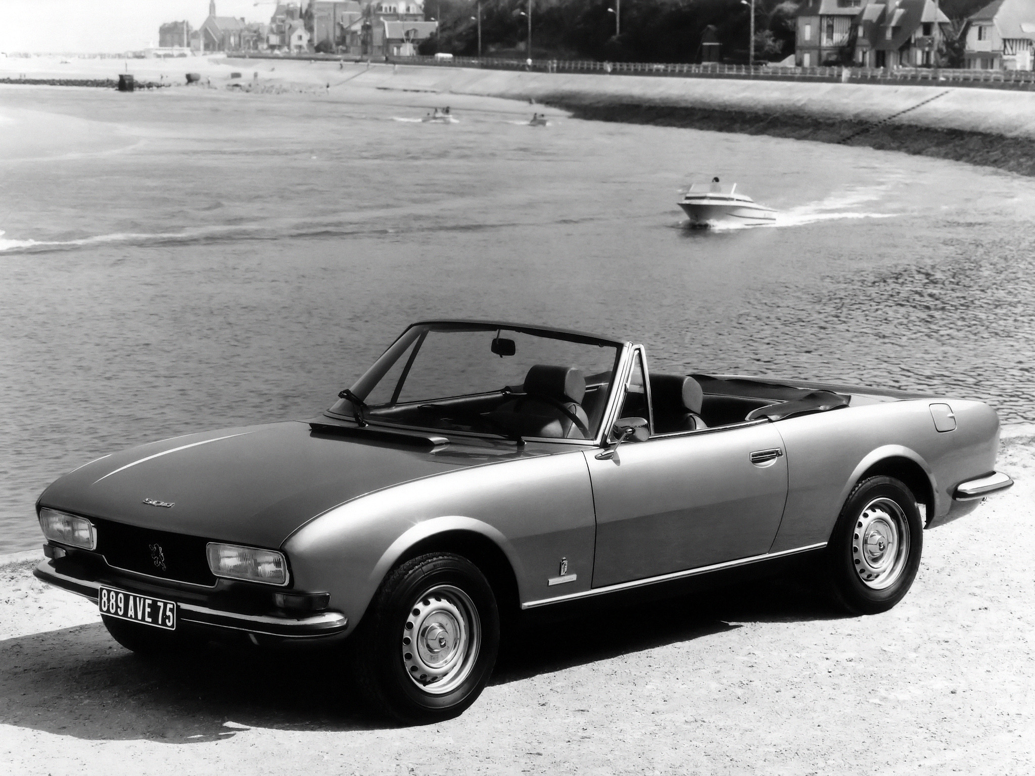 peugeot_504_cabriolet_24_1974_2.jpg