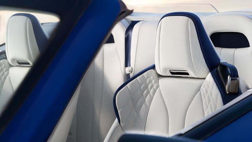 2021-lexus-lc500-convertible-interior-4.jpg