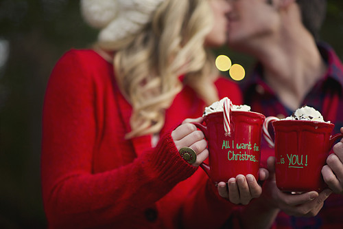 6358558334659736241612607439_cute-couple-christmas-pictures-29s59cxt.jpg
