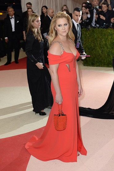 amy_schumer_made_her_met_ball_debut_in_a_custom-made_alexander_wang_dress.jpg