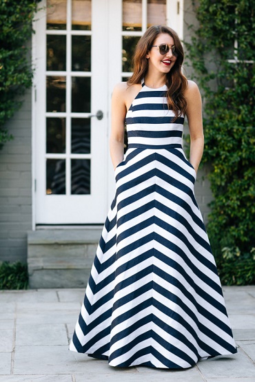 blueandwhitestripeddress-7-580x870.jpg