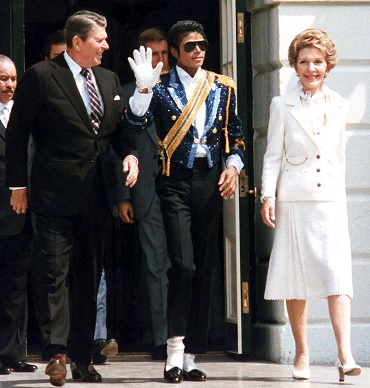 ronald-and-nancy-reagan-with-michael-jackson.jpg