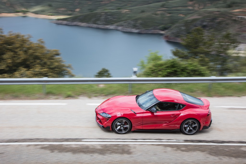 supra2019red_20.jpg