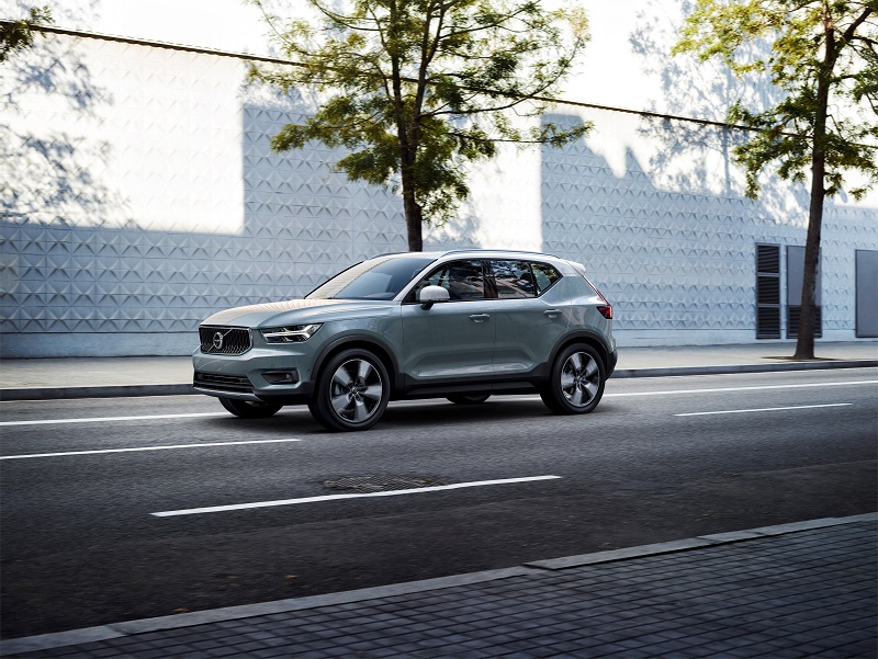 213085_new_volvo_xc40_exterior.jpg