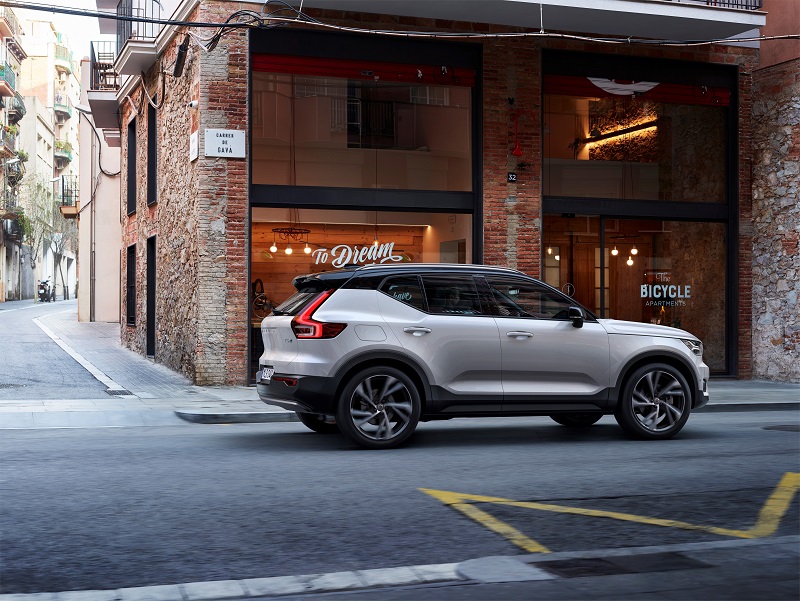 213094_new_volvo_xc40_exterior.jpg