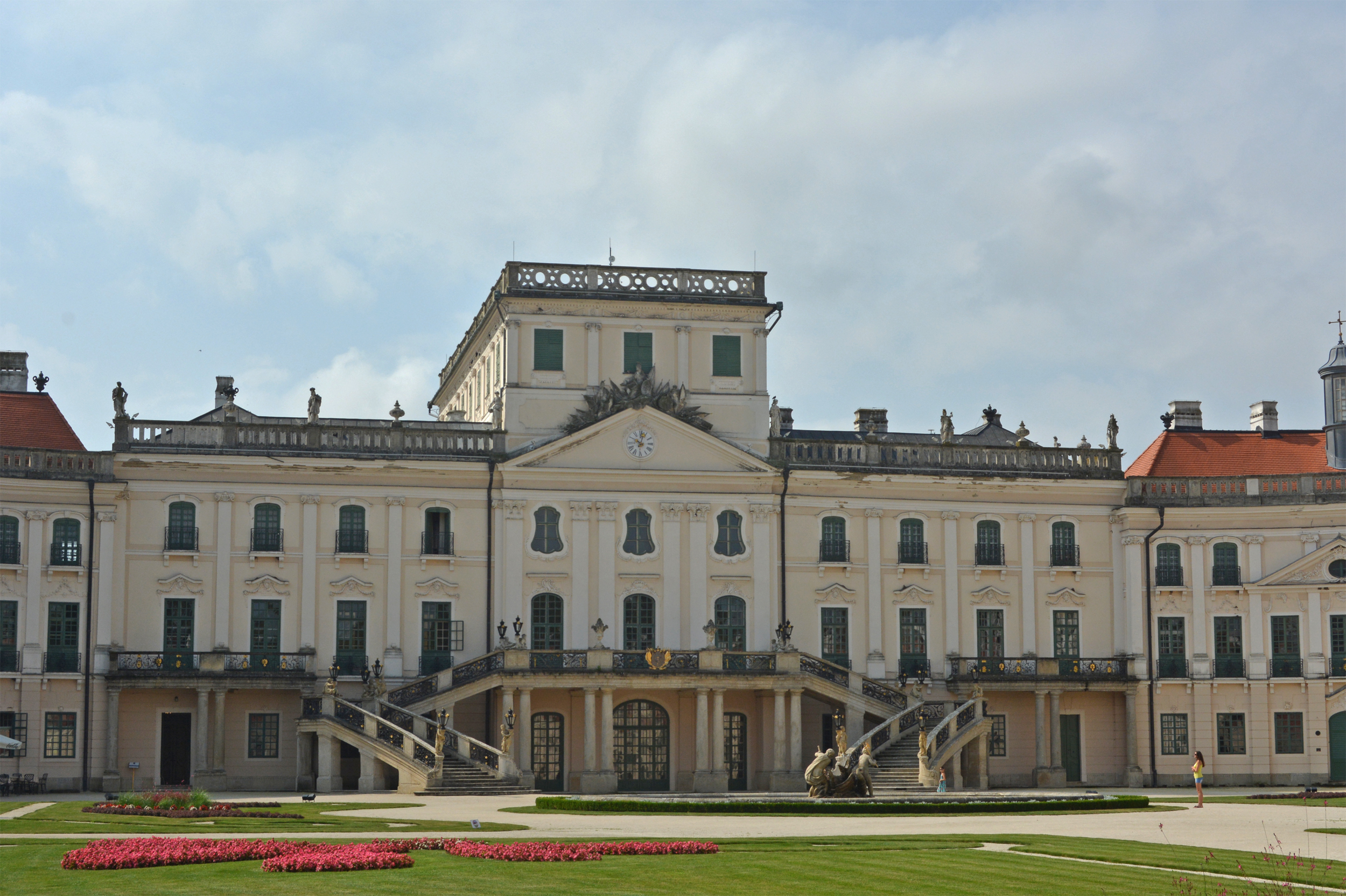 A ‘magyar Versailles‘ főépülete