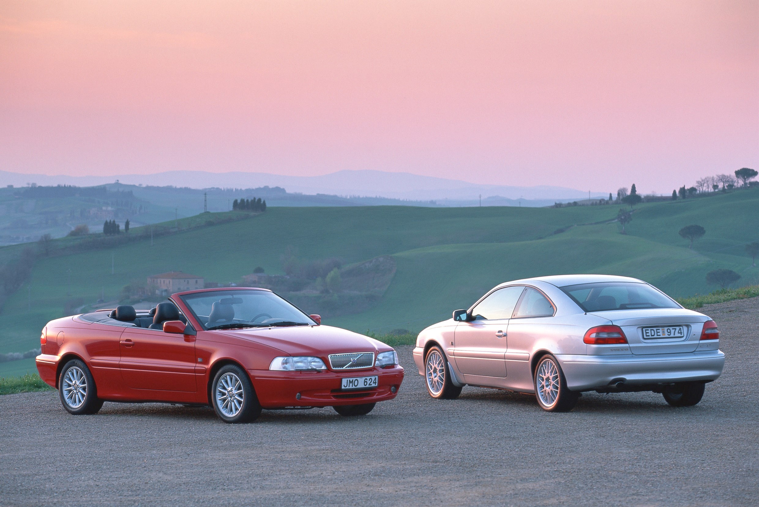 6465_volvo_c70_convertible_and_c70_coupe.jpg
