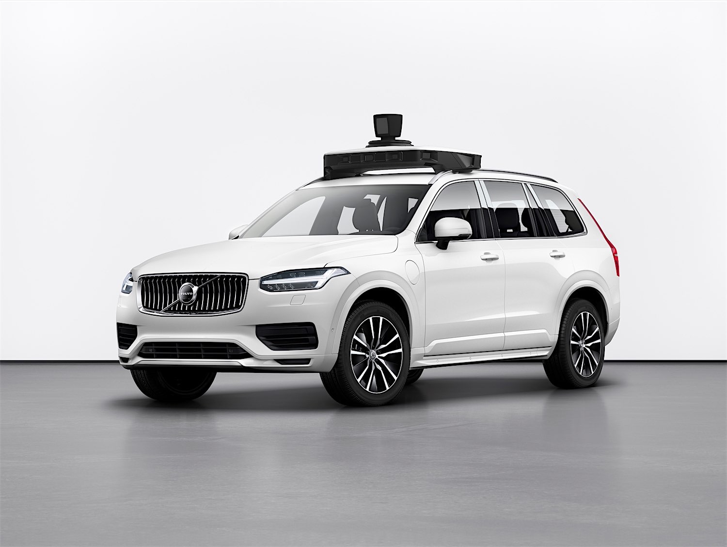 254701_volvo_cars_and_uber_present_production_vehicle_ready_for_self-driving-resized.jpg