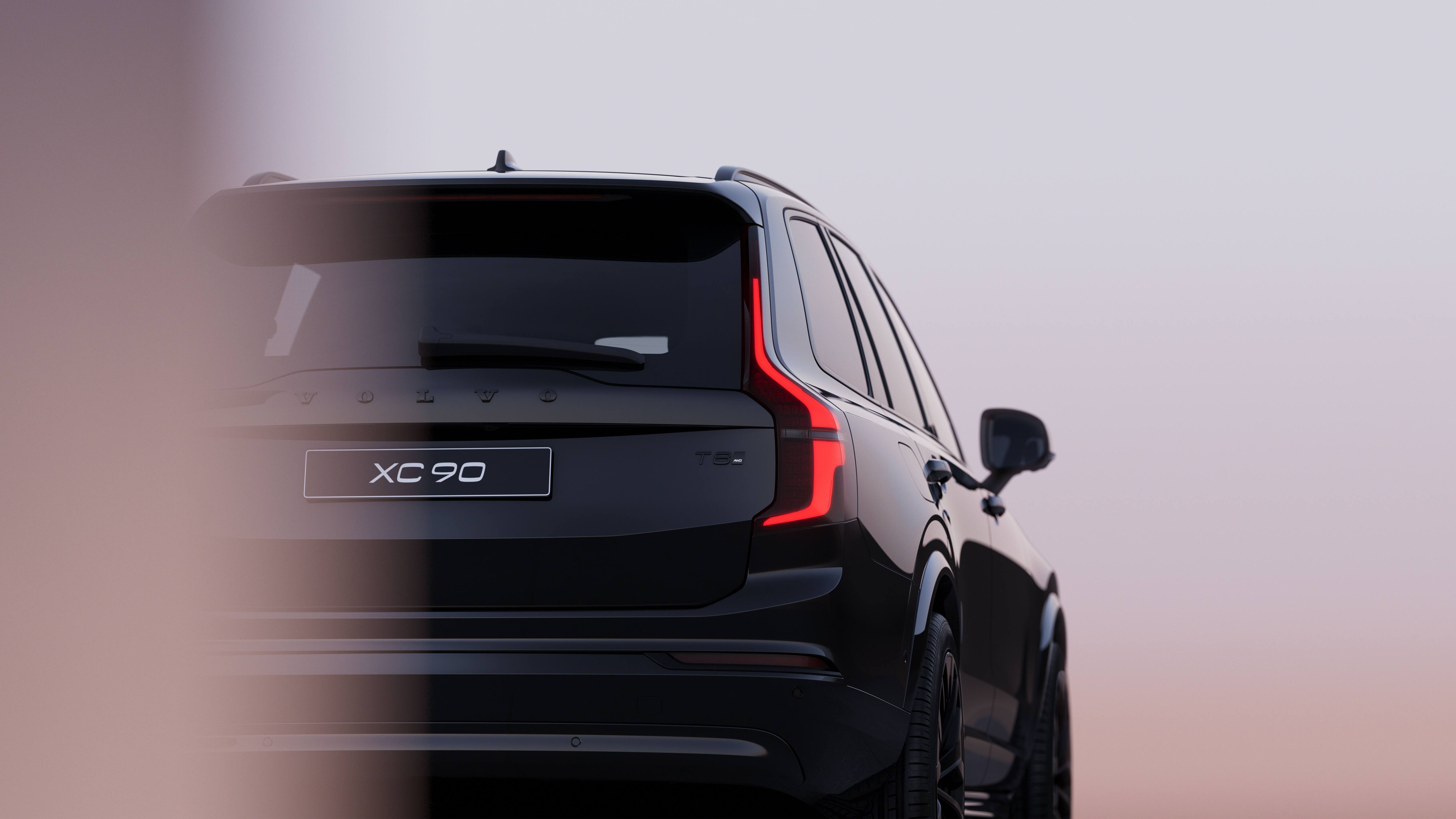 352771_volvo_xc90_black_edition_exterior.jpg