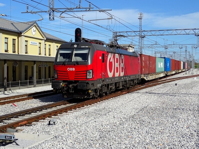 706.jpg