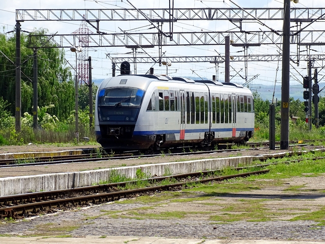 744.jpg