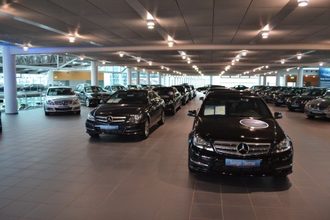 Mercedes-Benz Niederlassung München Junge Sterne
