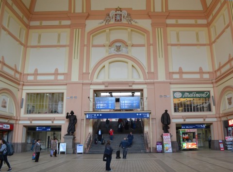plzen hlavní nádraží Plzeň állomás váróterem