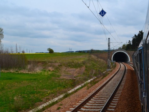 felújított pálya vasút csehország alagút