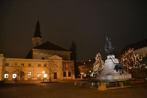 advent, kecskemét, Szabadság-tér, Kossuth szobor, Református templom