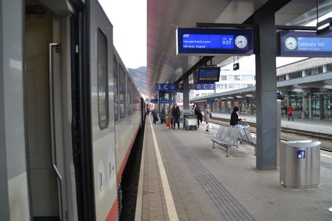 Ausztria, Leoben Hauptbahnhof, Railjet