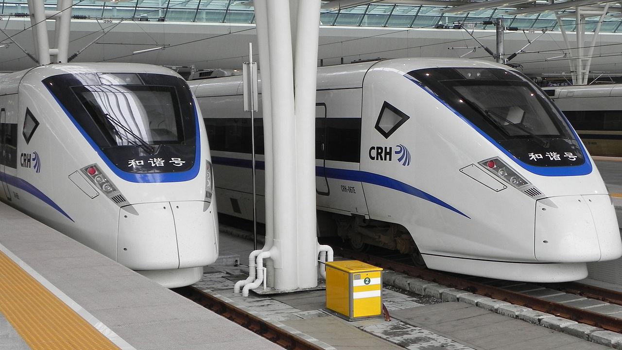 shanghai hongqiao station, Sanghaj Hungcsiao pályaudvar, CRH1, Kína, nagysebességű vonat, éjszakai vonat, hálóvonat