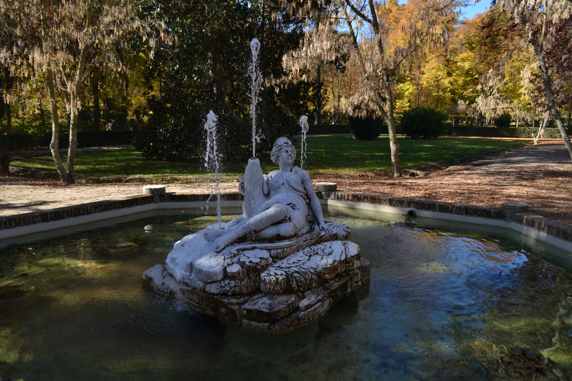 aranjuez, királyi palota, szökőkút, park