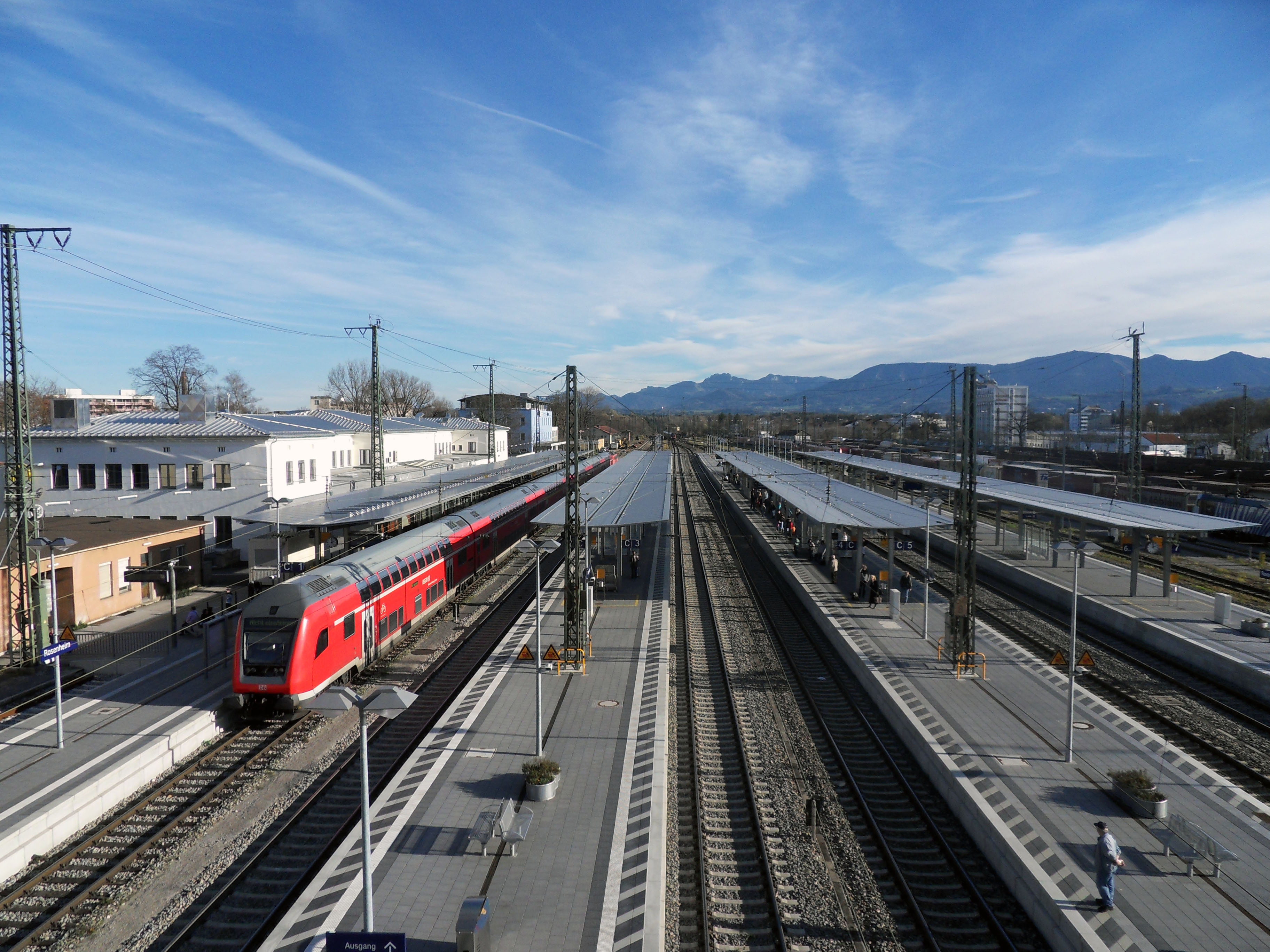 trainstation_rosenheim_3.jpg