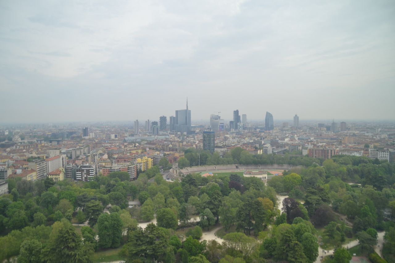 Milánó, Torre Branca
