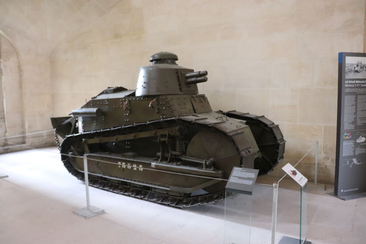 párizs, Musée de l'Armée hadtörténeti múzeum