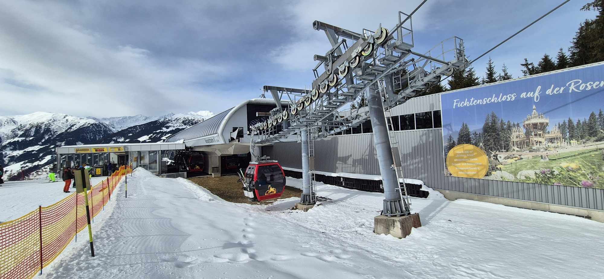 Zillertal Arena, karspitzbahn, felvonó, ausztria, síszezon