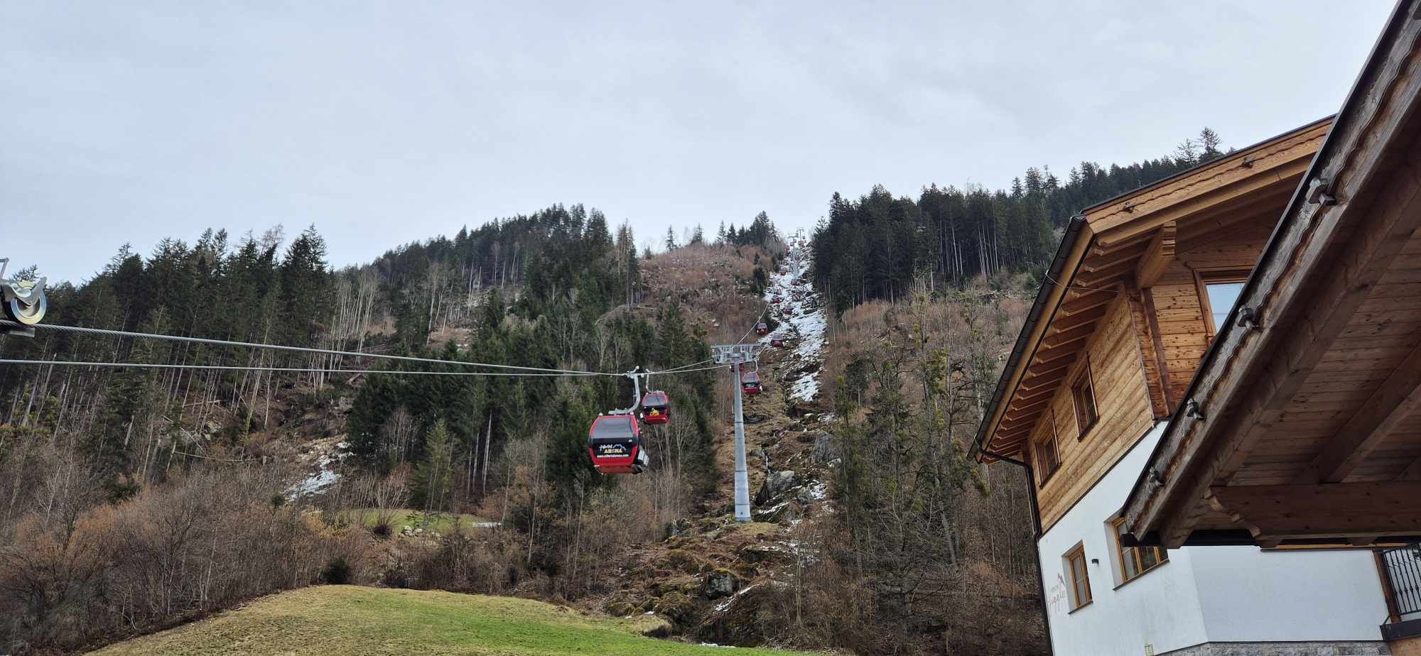 Zillertal Arena, karspitzbahn, felvonó, ausztria, síszezon