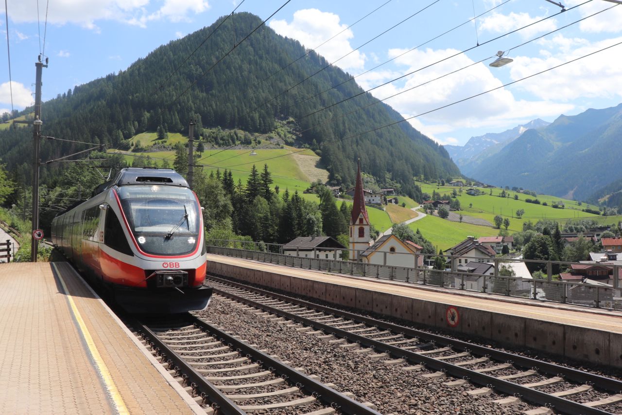 öbb talent, ausztria, innsbruck hauptbahnhof