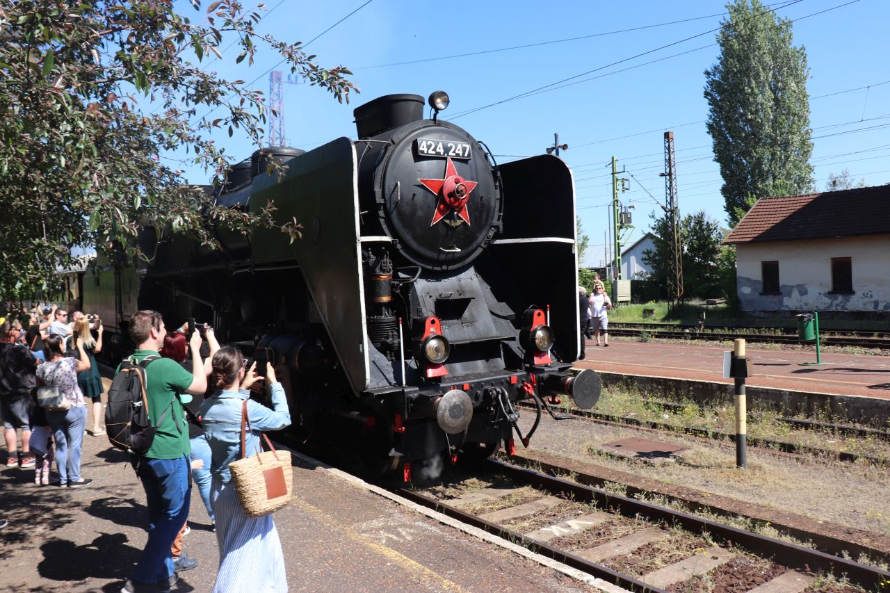 kecskemét, 2025, gőzmozdony, különvonat