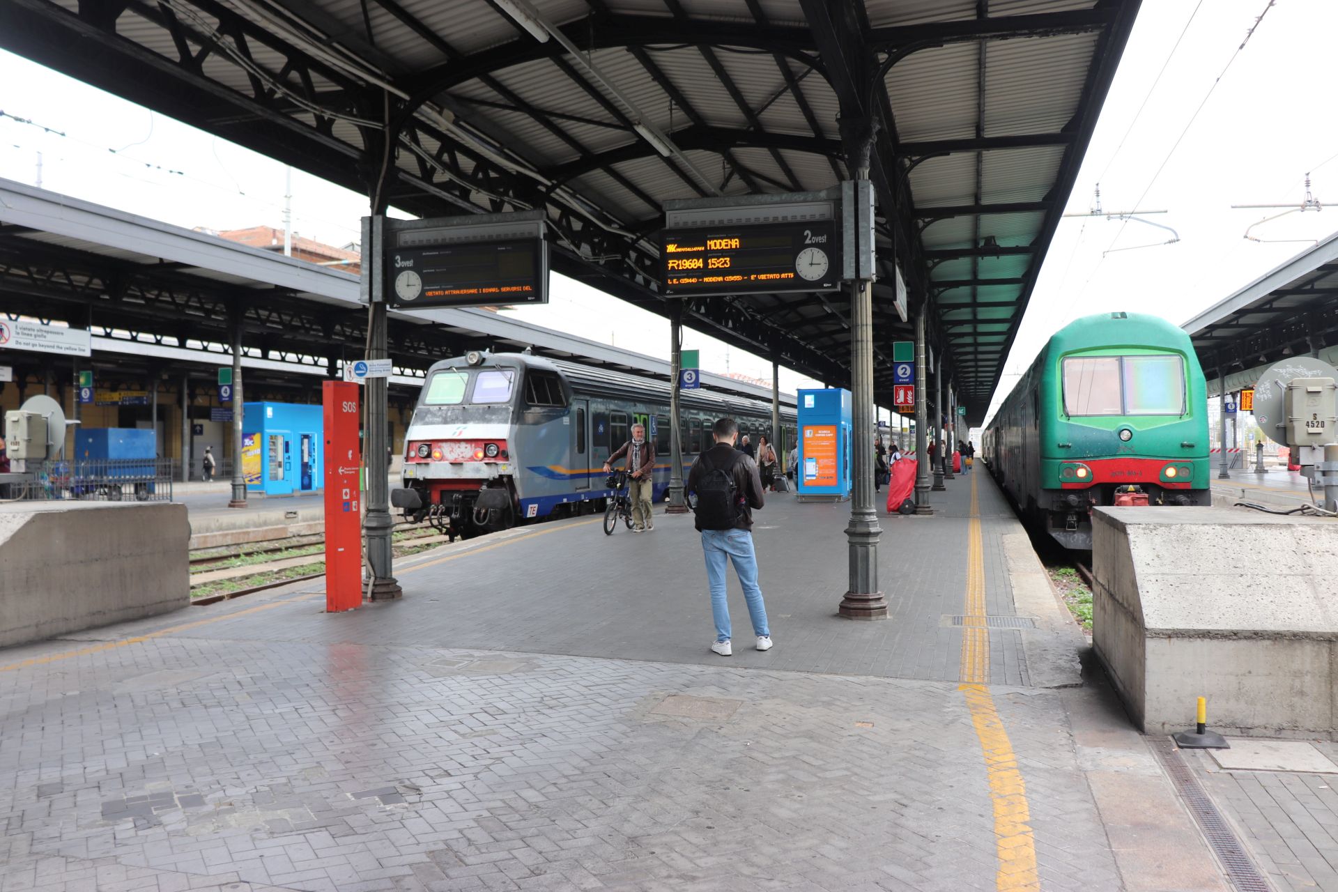 bologna, olaszország, 2025, interrail