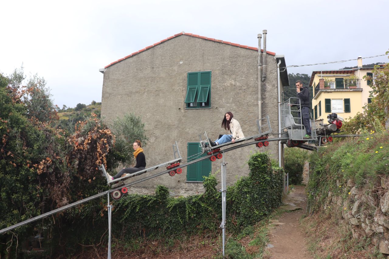 trenino, cinque terre, olaszország, 2025