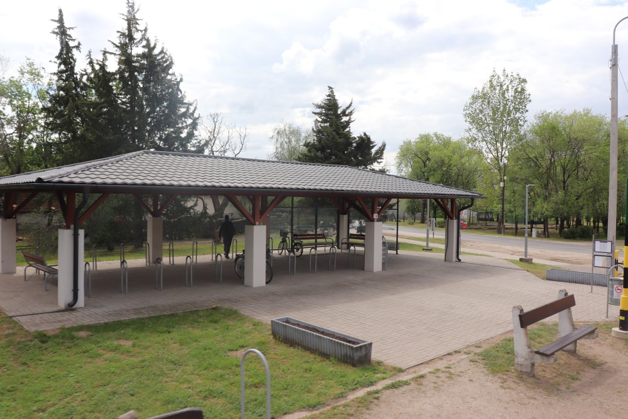 Szolnok, Kecskemét, vonatút, lakitelek állomás, bzmot
