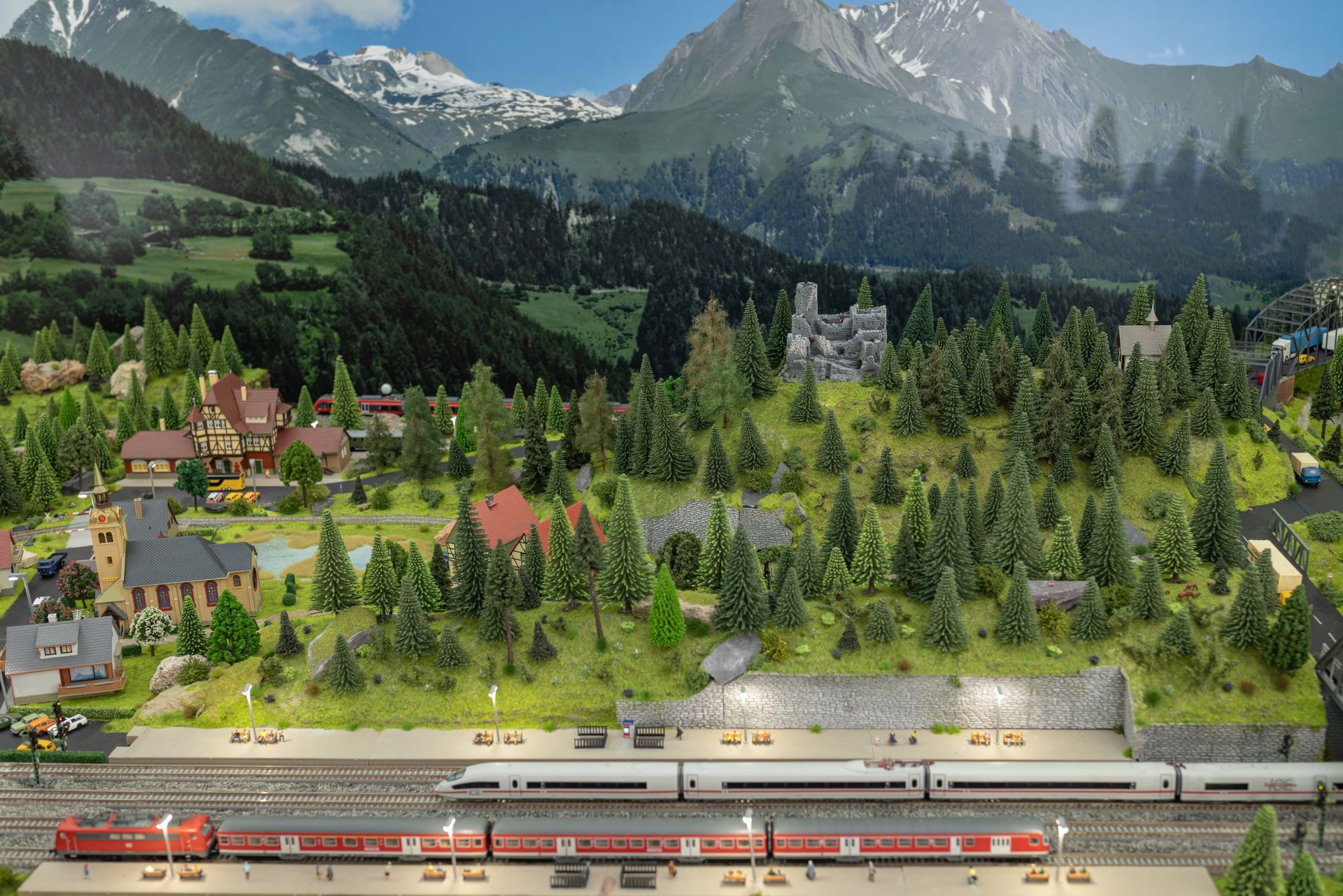 TT, Kecskemét, terepasztal