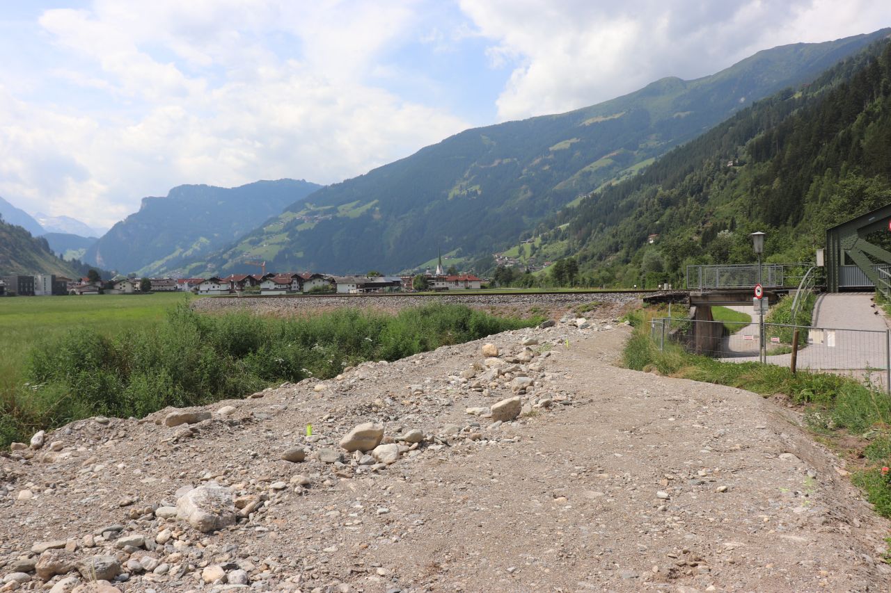ausztria, tirol, 2025, zillertalbahn, építkezés, töltés