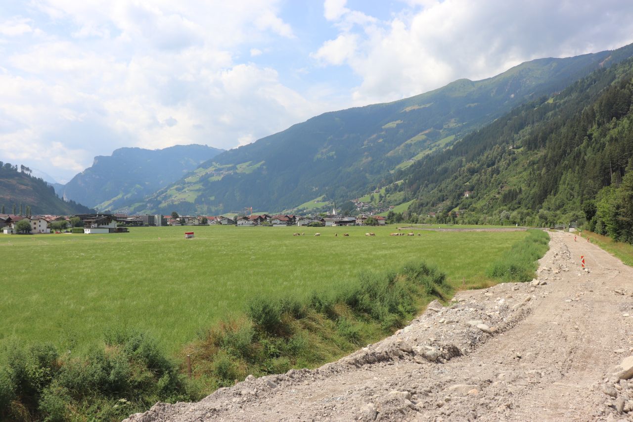 ausztria, tirol, 2025, zillertalbahn, építkezés, töltés