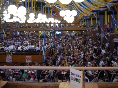 oktoberfest hacker-pschorr sörsátor