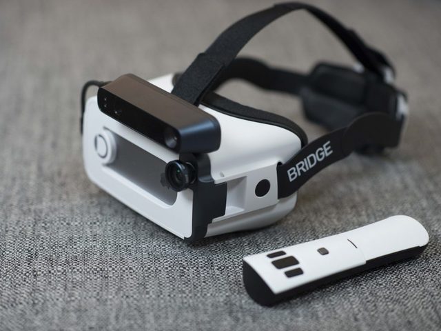 Elkészült egy iPhone-okhoz fejlesztett vr fejszett