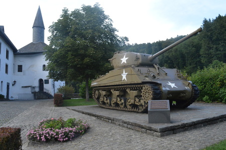 A tank, mely azóta is ott áll.<br />Clervaux