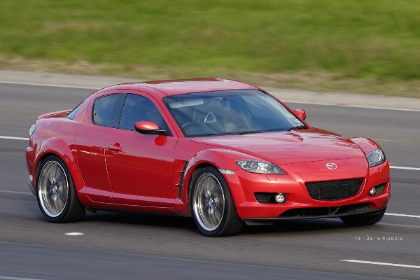 mazda_rx-8_on_freeway_masolata.jpg