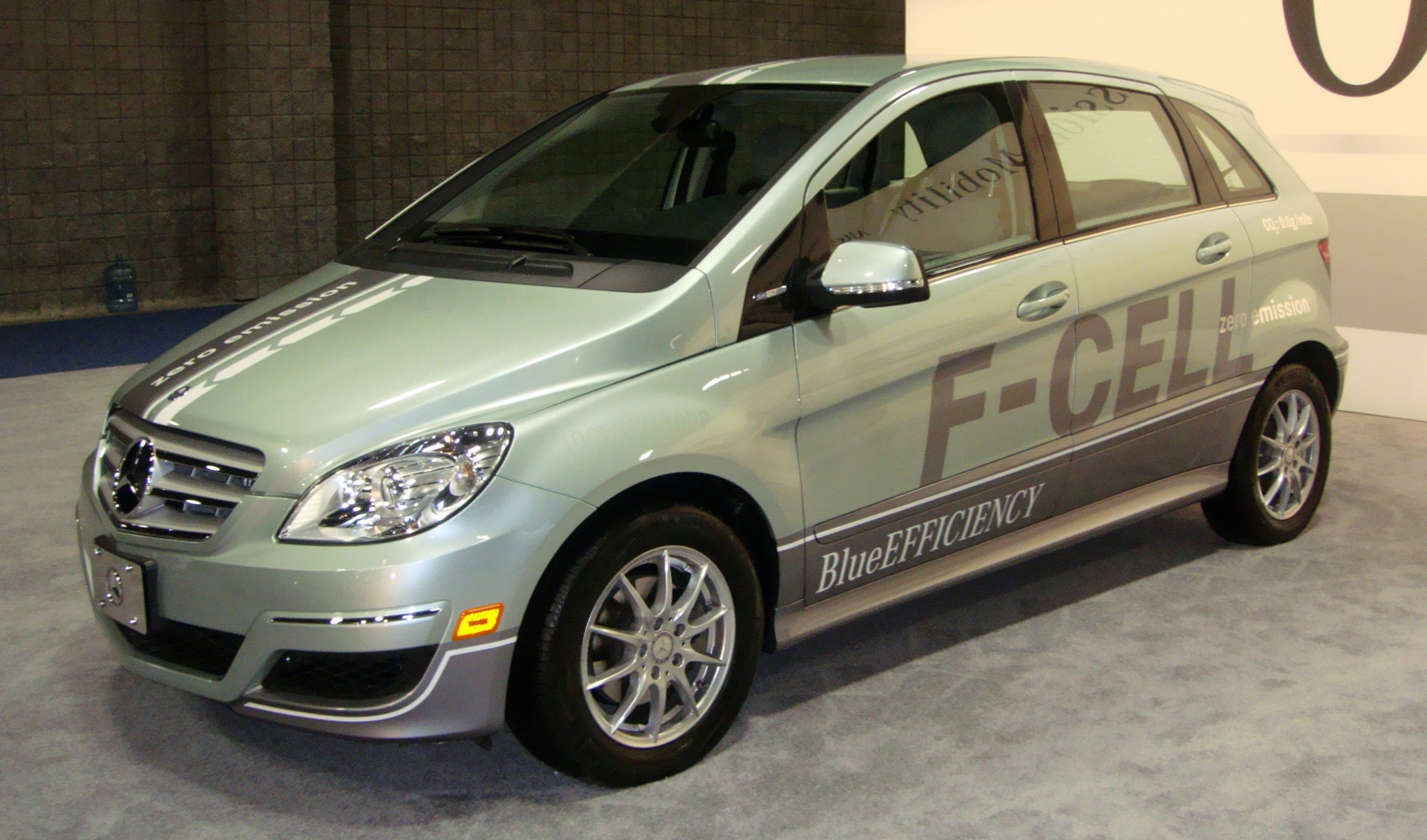 mercedes-benz_f-cell_was_2011_1048.JPG