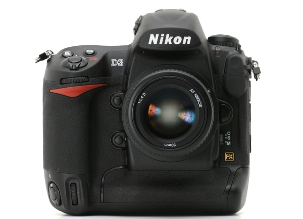 Nikon D3_1.jpg