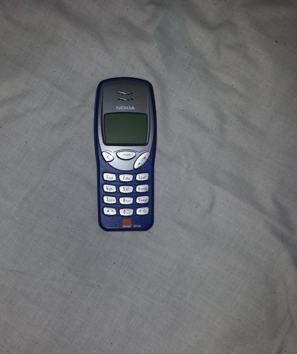 Nokia 3210.jpg