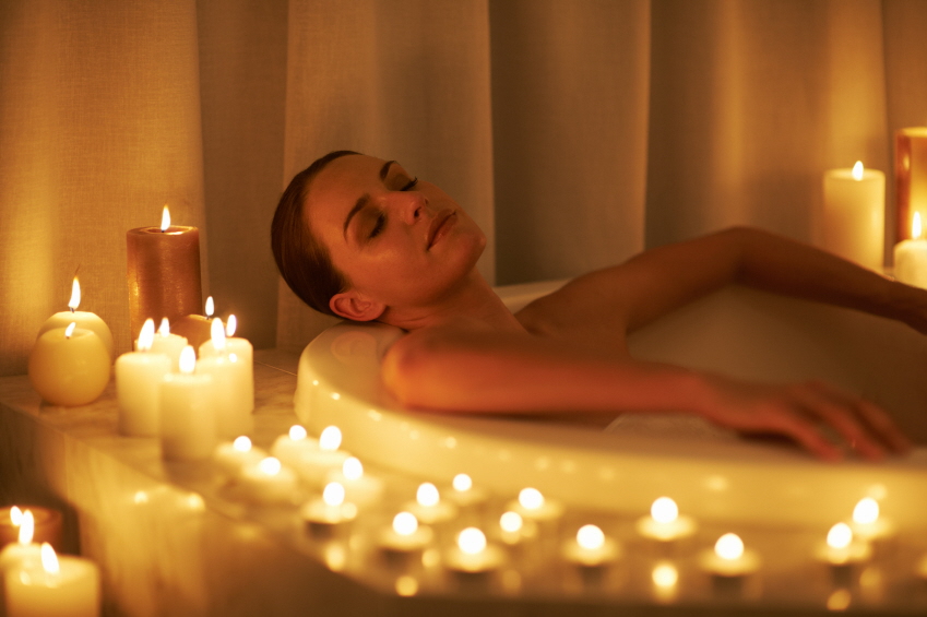 candle-lit-bath1.jpg