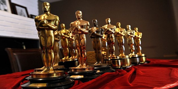 oscarstatuettes-jpg_215853.jpg